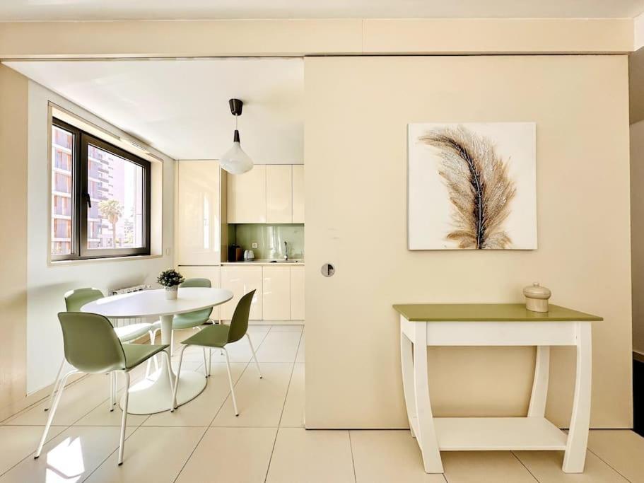 Marina Expo Apartment Lisbon Luaran gambar